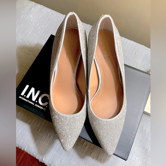 INC size 6 Silver Crystal heels - Picture 4 of 8
